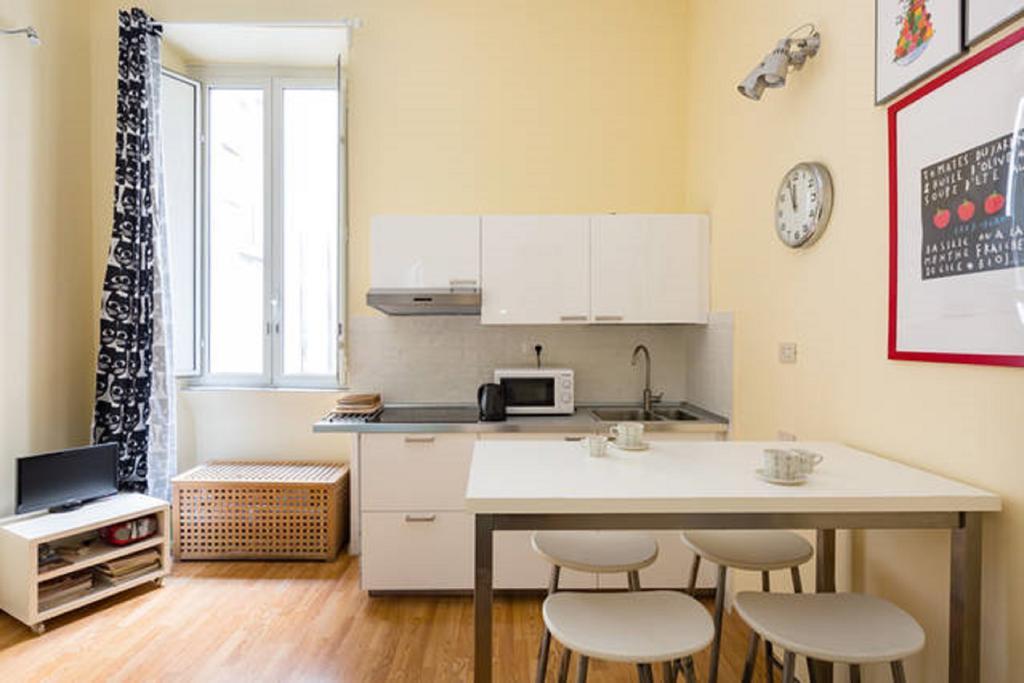 Casa Vacanze Colosseum By Alice Rome Exterior photo
