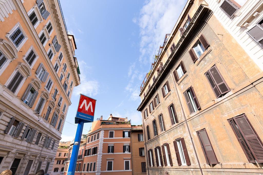 Casa Vacanze Colosseum By Alice Rome Exterior photo